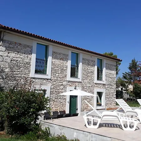 Family-friendly With Swimming Pool Pomer, Medulin - 17681 Appartement Pula