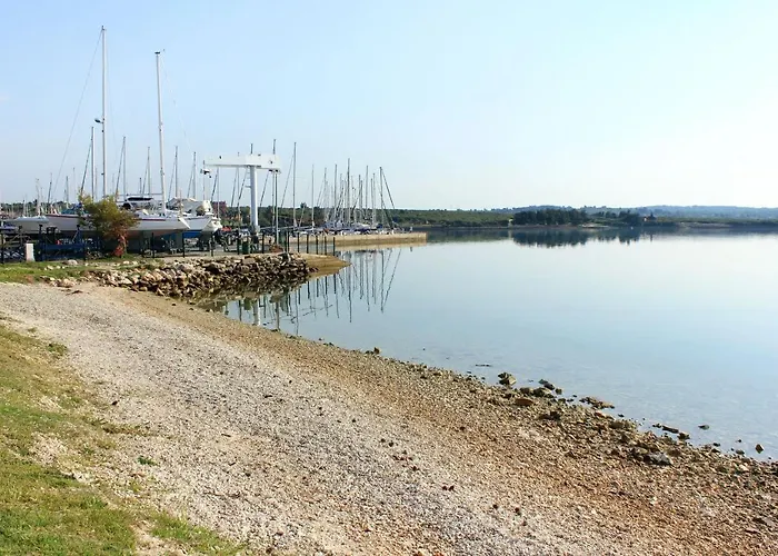 Apartamento Family-friendly With Swimming Pool Pomer, Medulin - 17681 Pula