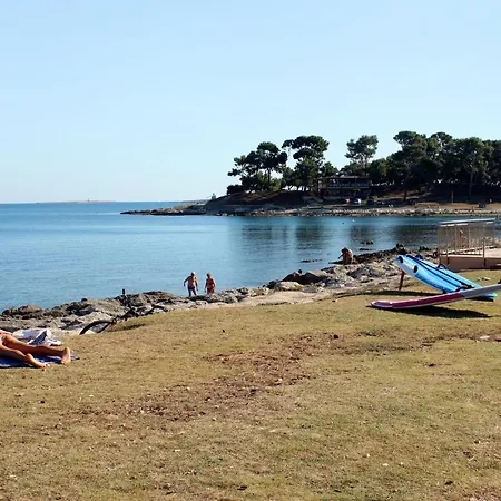 아파트 Family-friendly With Swimming Pool Pomer, Medulin - 17681