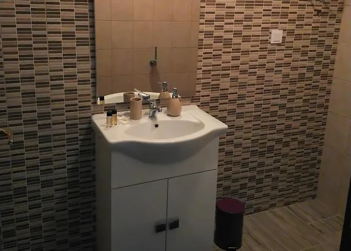 Family-friendly With Swimming Pool Pomer, Medulin - 17681 Apartman *