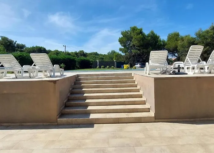 Family-friendly With Swimming Pool Pomer, Medulin - 17681 * Pula